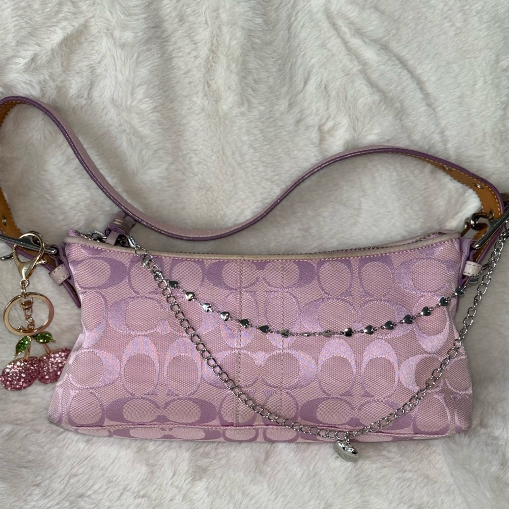 vintage Coach Lavender Baguette